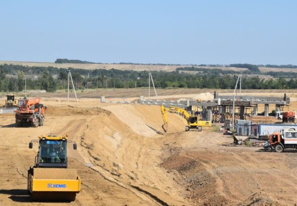 Ростсельмаш» в 2026 году планирует выйти на рынок дорожно-строительной техники — Ведомости. ЮГ