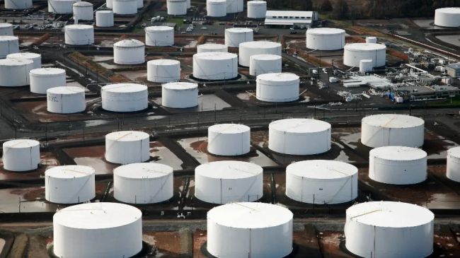 Bloomberg: Мировые запасы нефти стремительно тают из-за войны в Иране